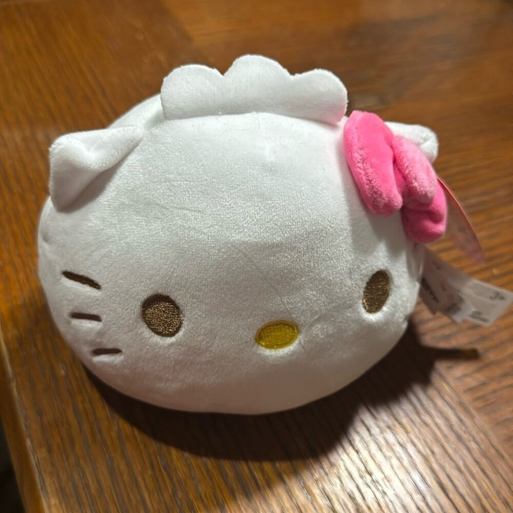 NWT Hello Kitty Dumpling Plush Height: 5.5 inches Length: 6.5 inches